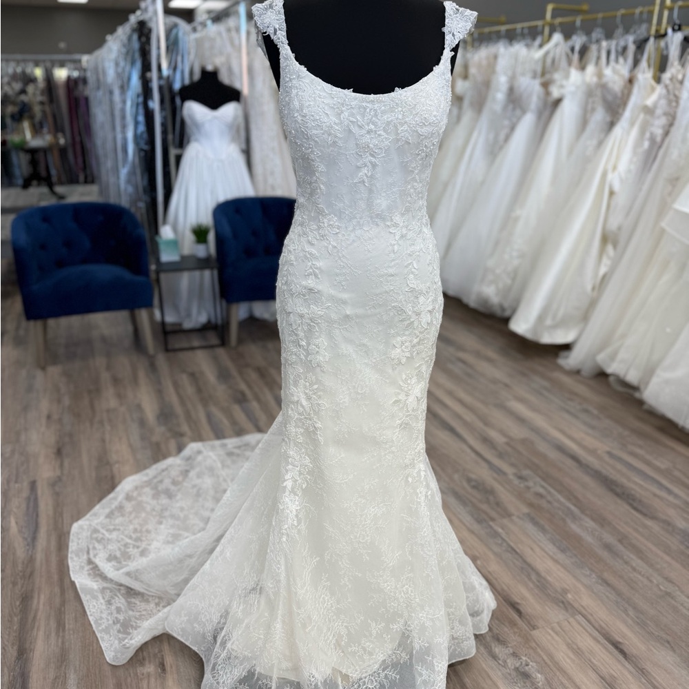 BRAND NEW Morilee Bridal "Evangeline" Lace Fitted Wedding Dress